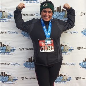 Meet your Posher, Elizabeth